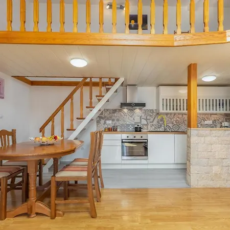 Josipovic Apartment *